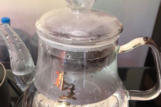 蒸茶和煮茶的區(qū)別，蒸茶和煮茶哪個好