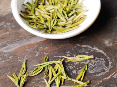 白茶品質(zhì)如何區(qū)分，白茶的優(yōu)劣質(zhì)量辨別方法