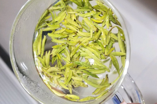 茶葉過期5年了但沒開封，茶葉放久了能喝嗎