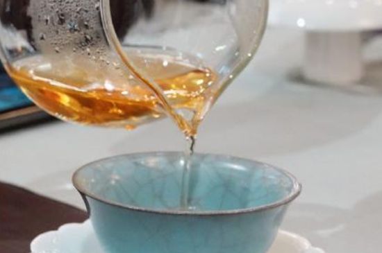 什么茶葉容易放香精，香精茶有什么危害？
