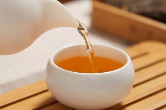 泡好的茶水放冰箱能保存多久，泡好的茶冷藏放多久？