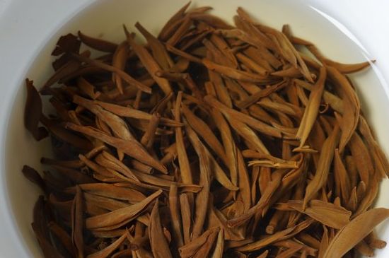 好壞金駿眉圖片對(duì)比，怎么挑選金駿眉茶葉