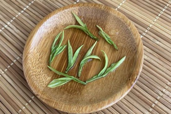 安吉白茶夏天怎么保存，安吉白茶能冷凍儲存嗎？