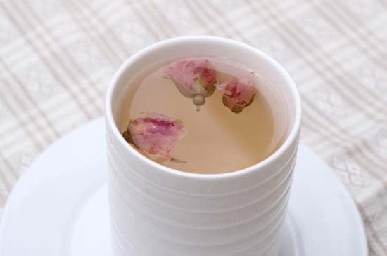 怎么判斷玫瑰花茶好不好，玫瑰花茶怎么樣鑒別