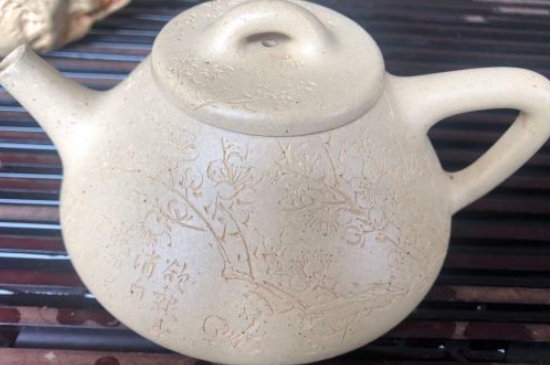 新買的紫砂壺為什么會(huì)裂，真的紫砂壺是不是很容易開裂？