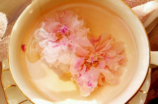 玫瑰花茶的功效與作用，堅持喝一個月玫瑰花茶會怎樣？