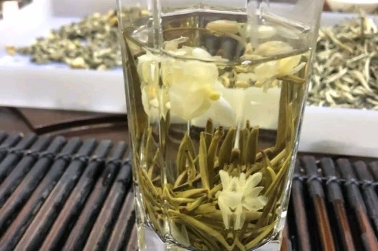 茉莉花花茶能煮嗎，喝茉莉花茶適合煮好還是泡好？