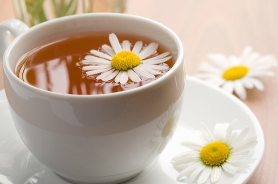 經(jīng)常菊花泡水好嗎，喝菊花茶有什么好處？
