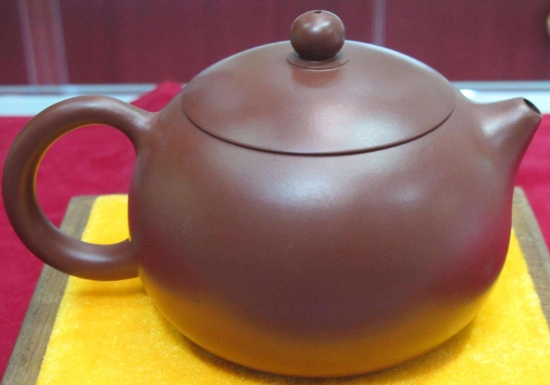 宜興紫砂壺四大經(jīng)典壺型叫什么，傳統(tǒng)紫砂四大名壺介紹