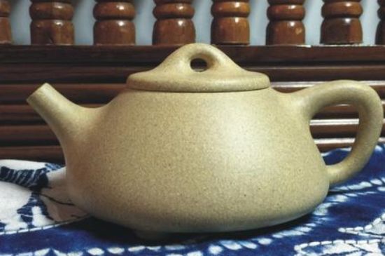 本山綠泥怎么分辨真假，真正的本山綠泥紫砂壺怎么鑒別？