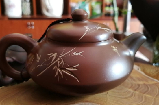 坭興陶主要泡什么茶，廣西坭興陶壺適合泡哪些茶？
