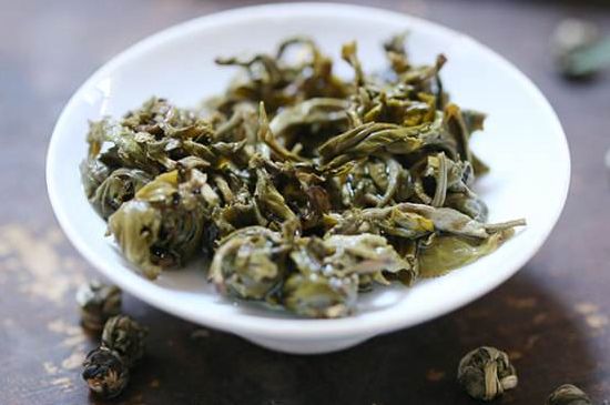 茉莉龍珠泡開后為什么都是梗，茉莉龍珠泡開后什么樣？