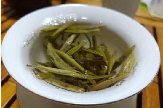 茉莉銀針屬于什么茶，茉莉銀針適合什么人喝？