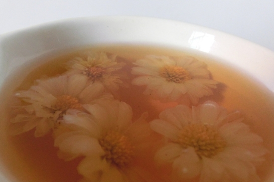 喝菊花茶有什么效果，女人長期喝菊花茶好嗎？