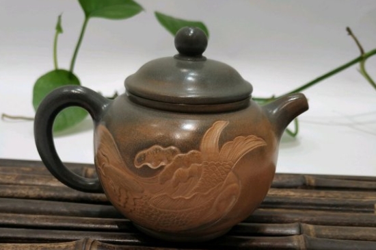泡茶用坭興陶和紫砂壺哪個(gè)好，紫砂壺比坭興陶壺好嗎？