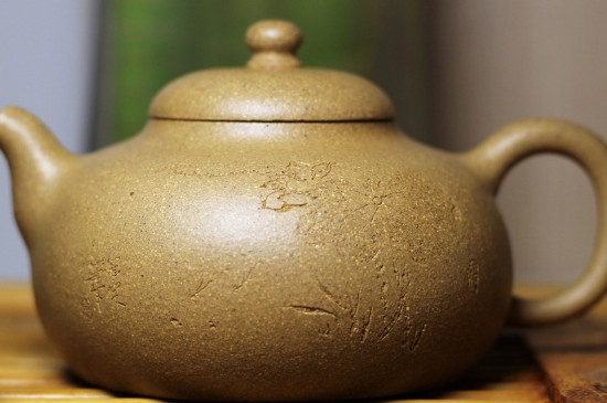 朱泥壺適合泡紅茶嗎，紅茶適合泡紫泥還是朱泥壺