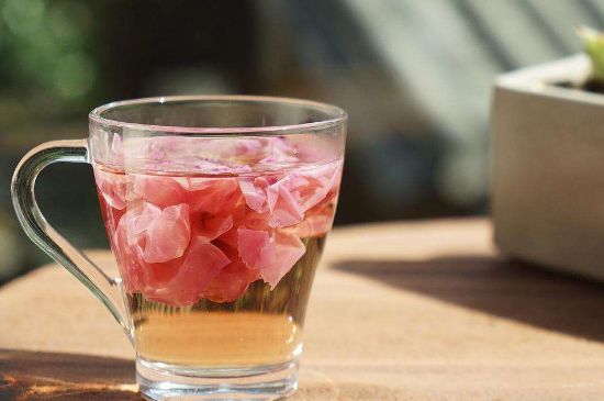 玫瑰花茶和什么搭配好，玫瑰花茶的搭配大全！