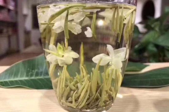 茉莉銀針屬于什么茶，茉莉銀針適合什么人喝？