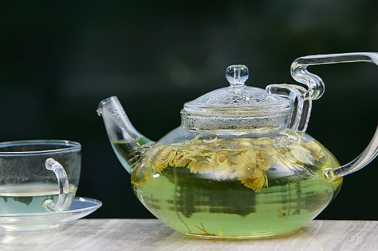 菊花茶天天喝行嗎，每天喝菊花泡茶喝好嗎？