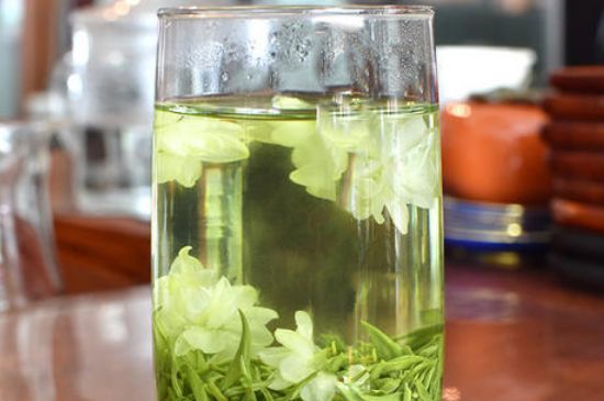 炒花飄雪是什么茶，花茶炒花是什么意思