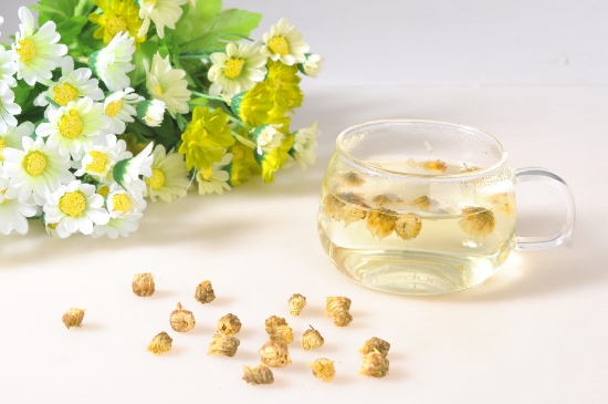 喝菊花茶有什么效果，女人長期喝菊花茶好嗎？