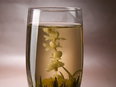 女孩喝茉莉茶的好處，茉莉花茶女生喝好嗎？