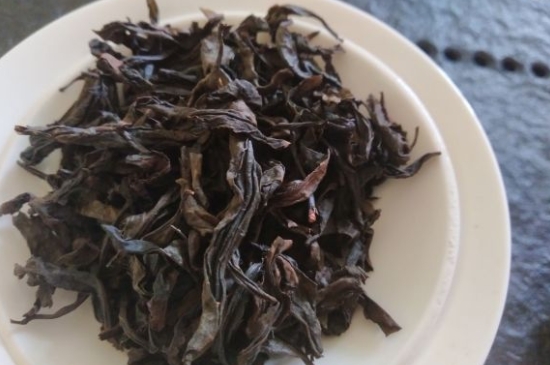 為什么喝巖茶會上火，巖茶喝多上火怎么辦？