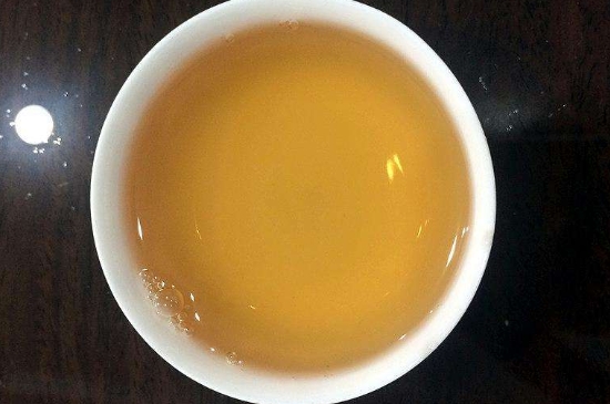 白茶三年為藥七年為寶的原理，為什么說(shuō)一年茶三年藥七年寶？