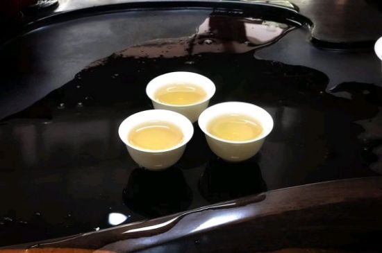 蜜蘭香好還是鴨屎香好，鳳凰單叢茶蜜蘭香和鴨屎香特點有哪些？