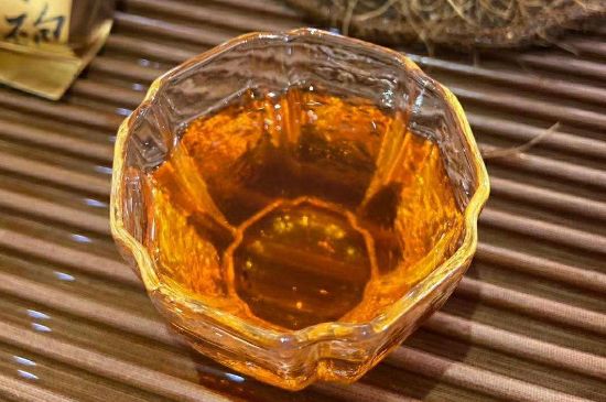 武夷巖茶大紅袍，喝起來是什么味道？