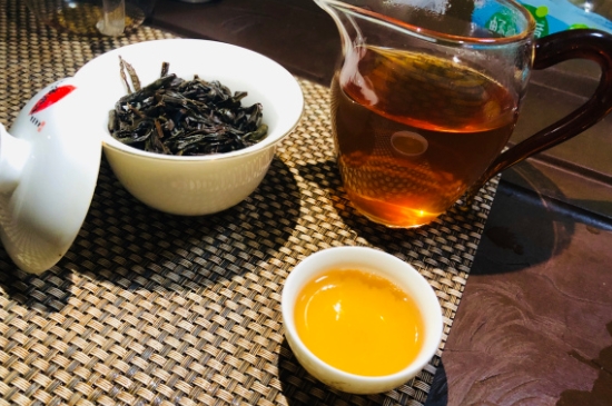 為什么喝巖茶會上火，巖茶喝多上火怎么辦？