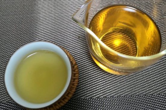 7年壽眉和2年白牡丹哪個好，老白茶壽眉與白牡丹的口感區(qū)別