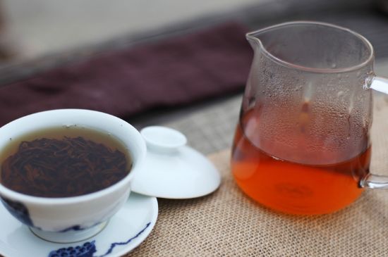 紅茶有6年了還能喝不，過期紅茶未必不能喝！