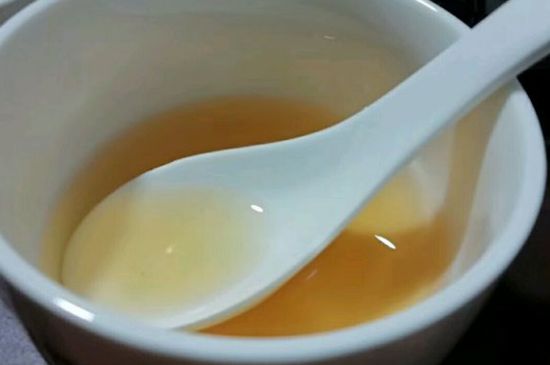 女人喝紅茶好還是喝普洱茶好，普洱茶和紅茶哪個適合女人喝
