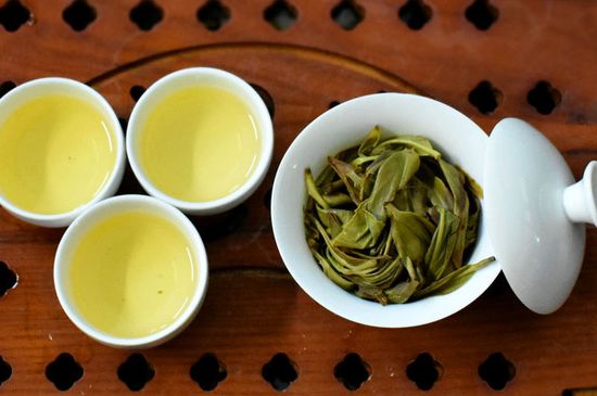 烏崠鴨屎香屬于哪類茶，鳳凰鴨屎香是紅茶還是綠茶？