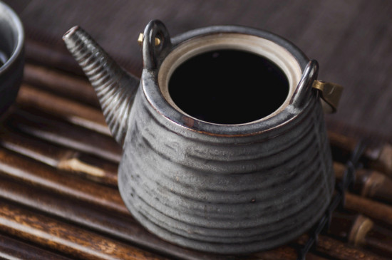 黑茶用什么壺煮最好，黑茶用什么煮效果好？