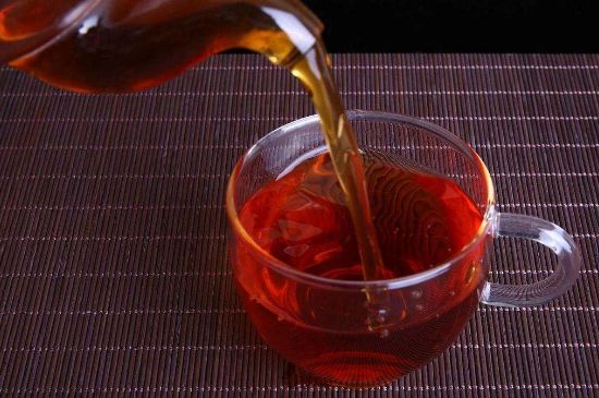 紅茶會加重濕氣嗎，喝什么茶能去除體內(nèi)濕氣