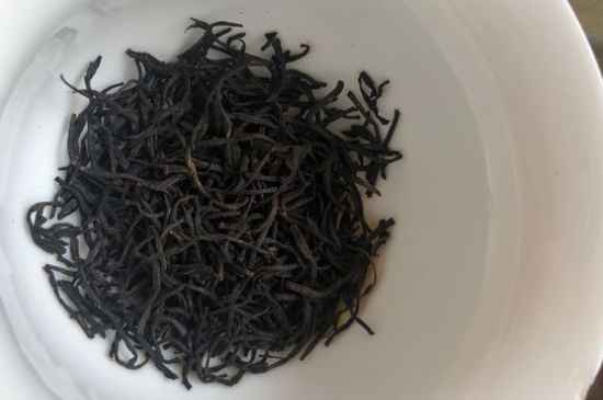 正山小種第一泡要倒掉嗎，正山小種能沖幾泡