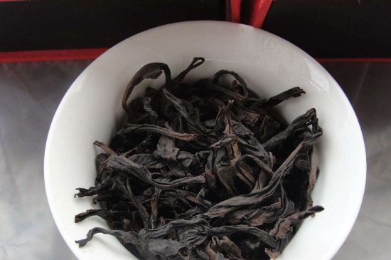 大紅袍四大品種有哪些，大紅袍的種類和著名品種特點(diǎn)介紹