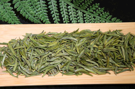 竹葉青茶泡不立起來怎么回事，竹葉青茶怎么泡立起來