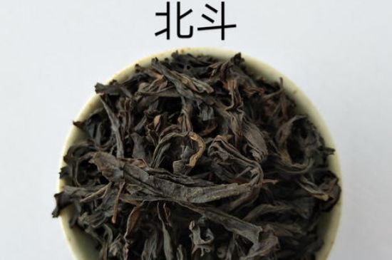 大紅袍四大品種有哪些，大紅袍的種類和著名品種特點(diǎn)介紹