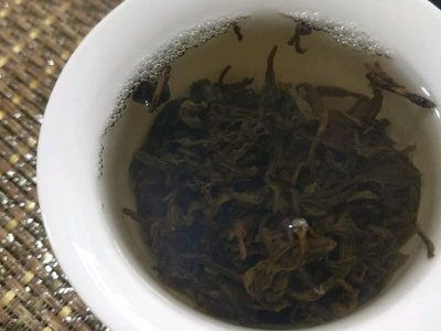 喝安化黑茶的副作用，長(zhǎng)期飲用黑茶的副作用